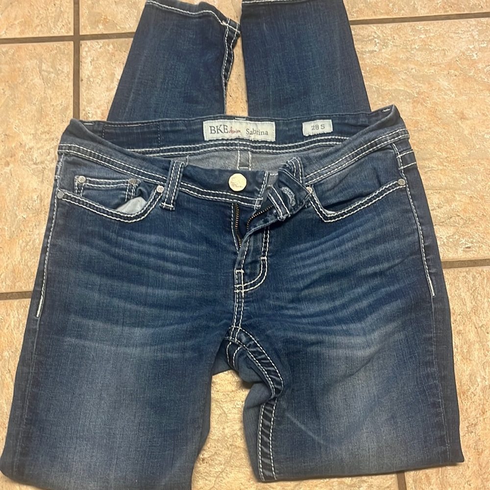 Bke jeans size 28 short